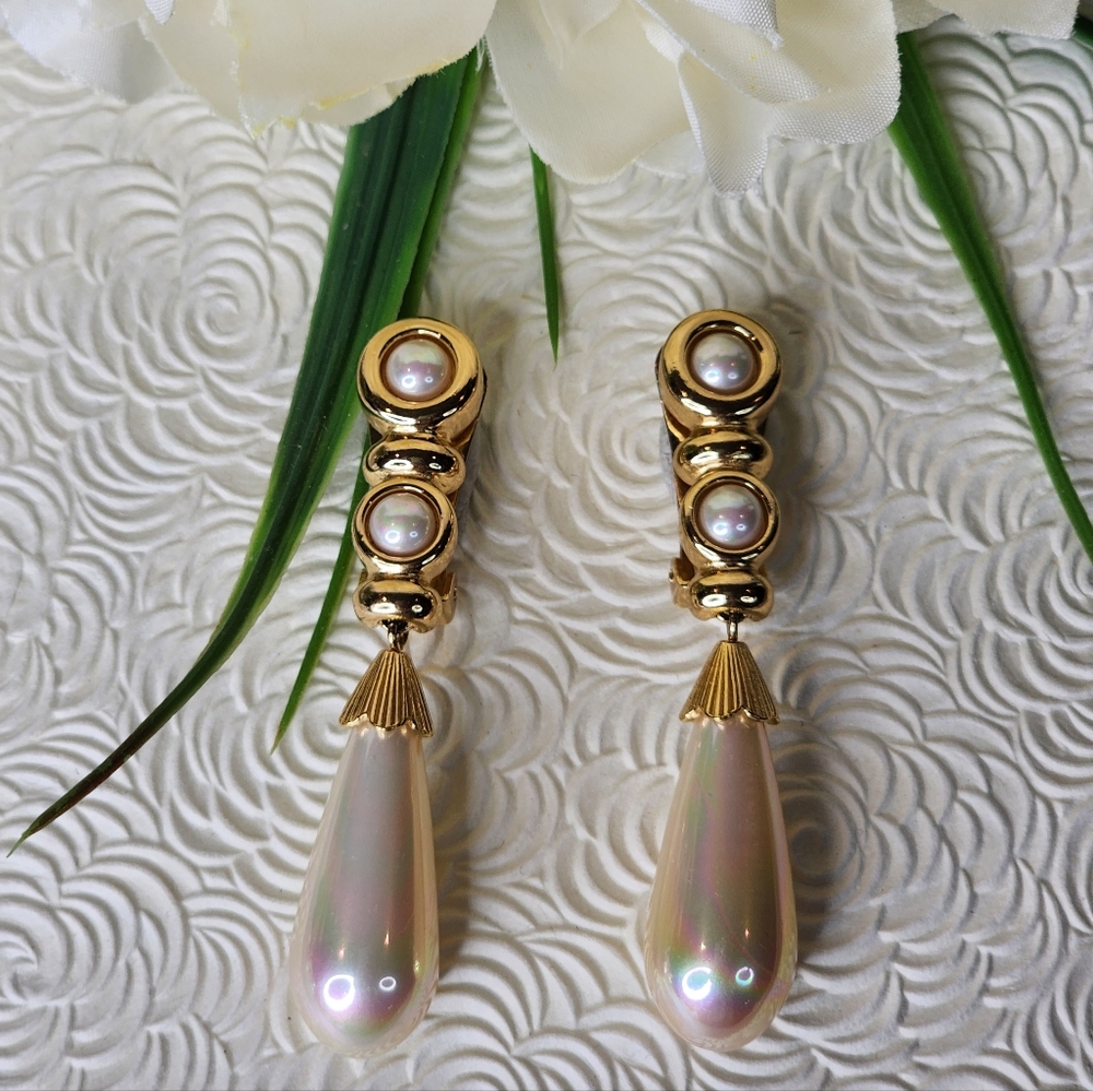 Christian Dior Vintage Clip-On Faux Pearl Drop Earrings - Picture 16 of 16